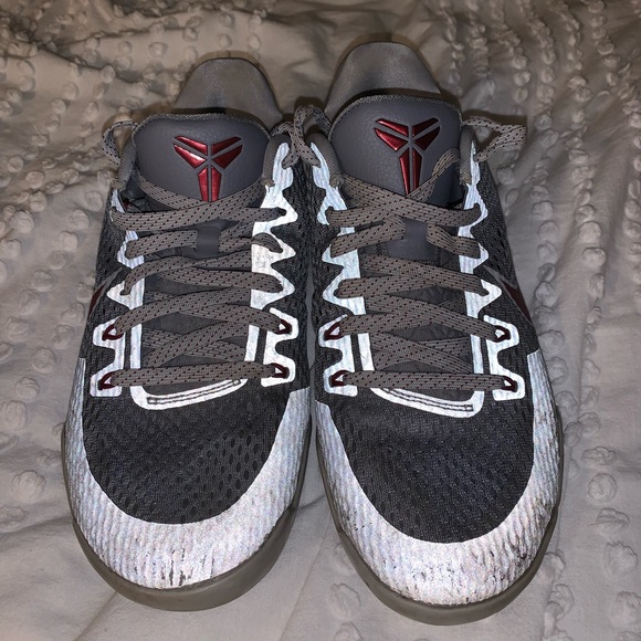kobe 11s